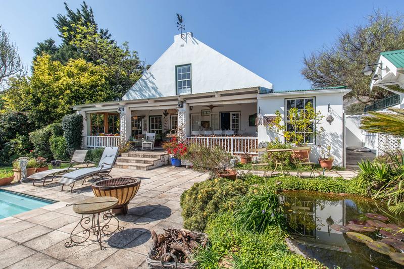 3 Bedroom Property for Sale in Lakeside Western Cape